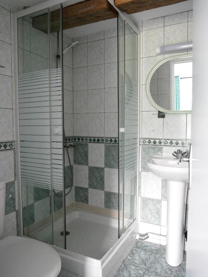 אסקיין Auberge Trabenia מראה חיצוני תמונה