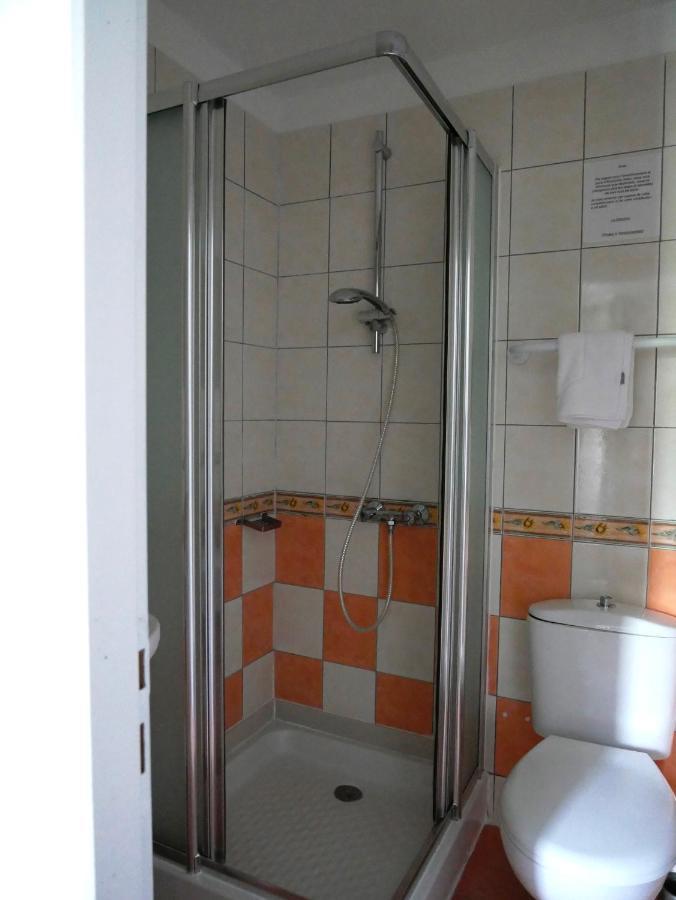 אסקיין Auberge Trabenia מראה חיצוני תמונה