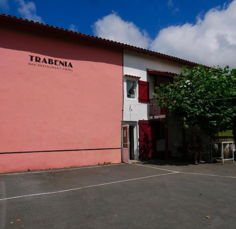 אסקיין Auberge Trabenia מראה חיצוני תמונה